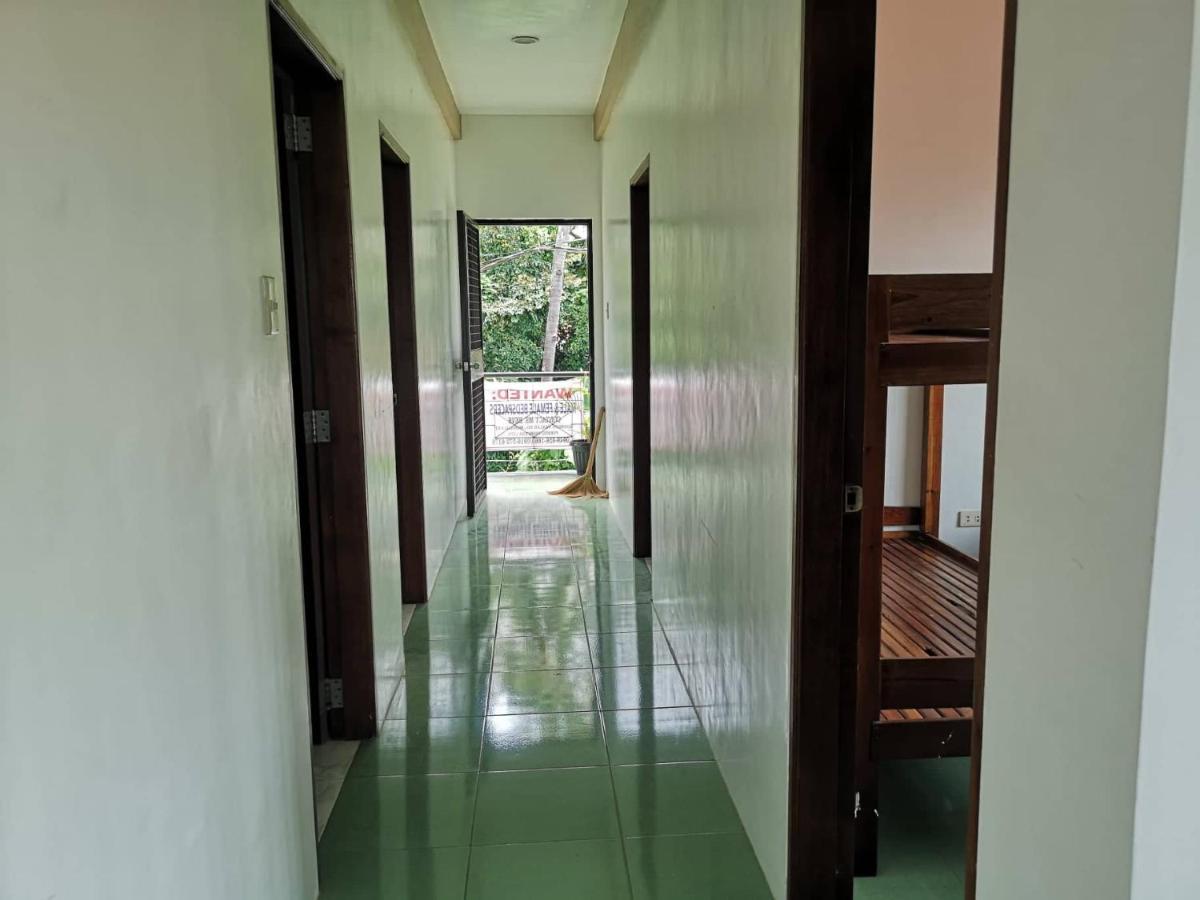 Estrelle Orange House - Backpackers Hub Apartment Puerto Princesa Exterior foto