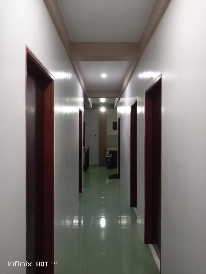 Estrelle Orange House - Backpackers Hub Apartment Puerto Princesa Exterior foto