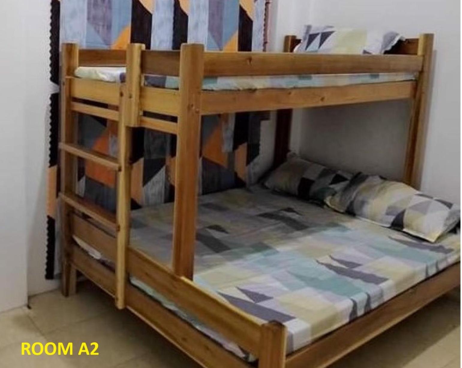 Estrelle Orange House - Backpackers Hub Apartment Puerto Princesa Exterior foto