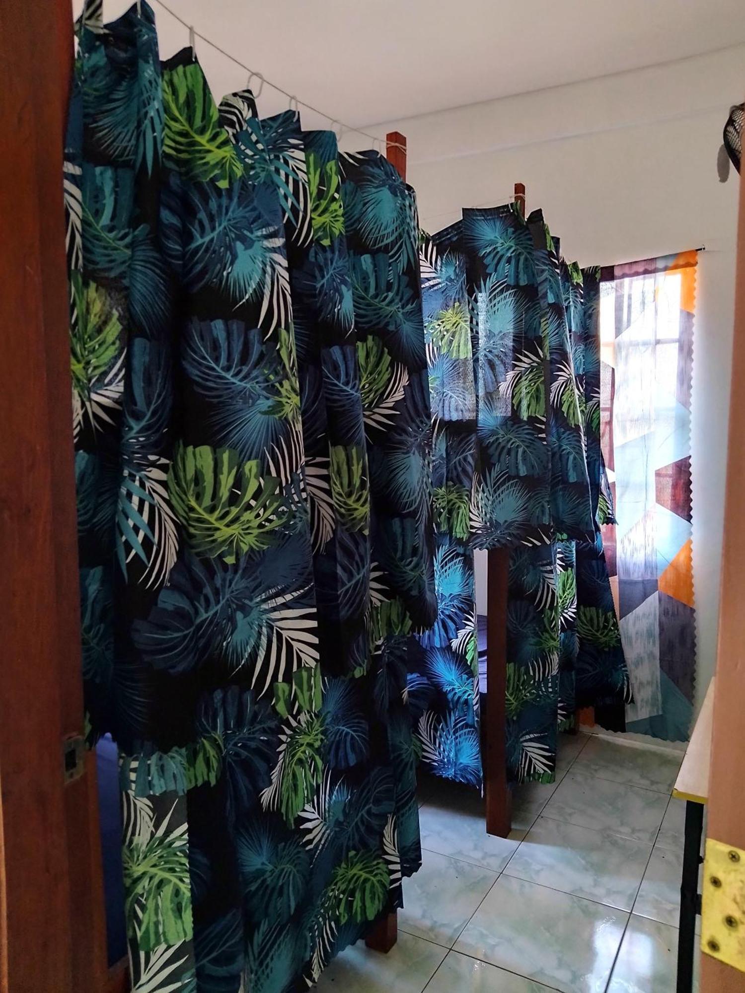 Estrelle Orange House - Backpackers Hub Apartment Puerto Princesa Exterior foto